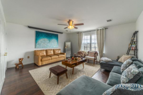 Huge 3BR Urban Gem just 3 miles to NYC plus Free Parking Jersey City